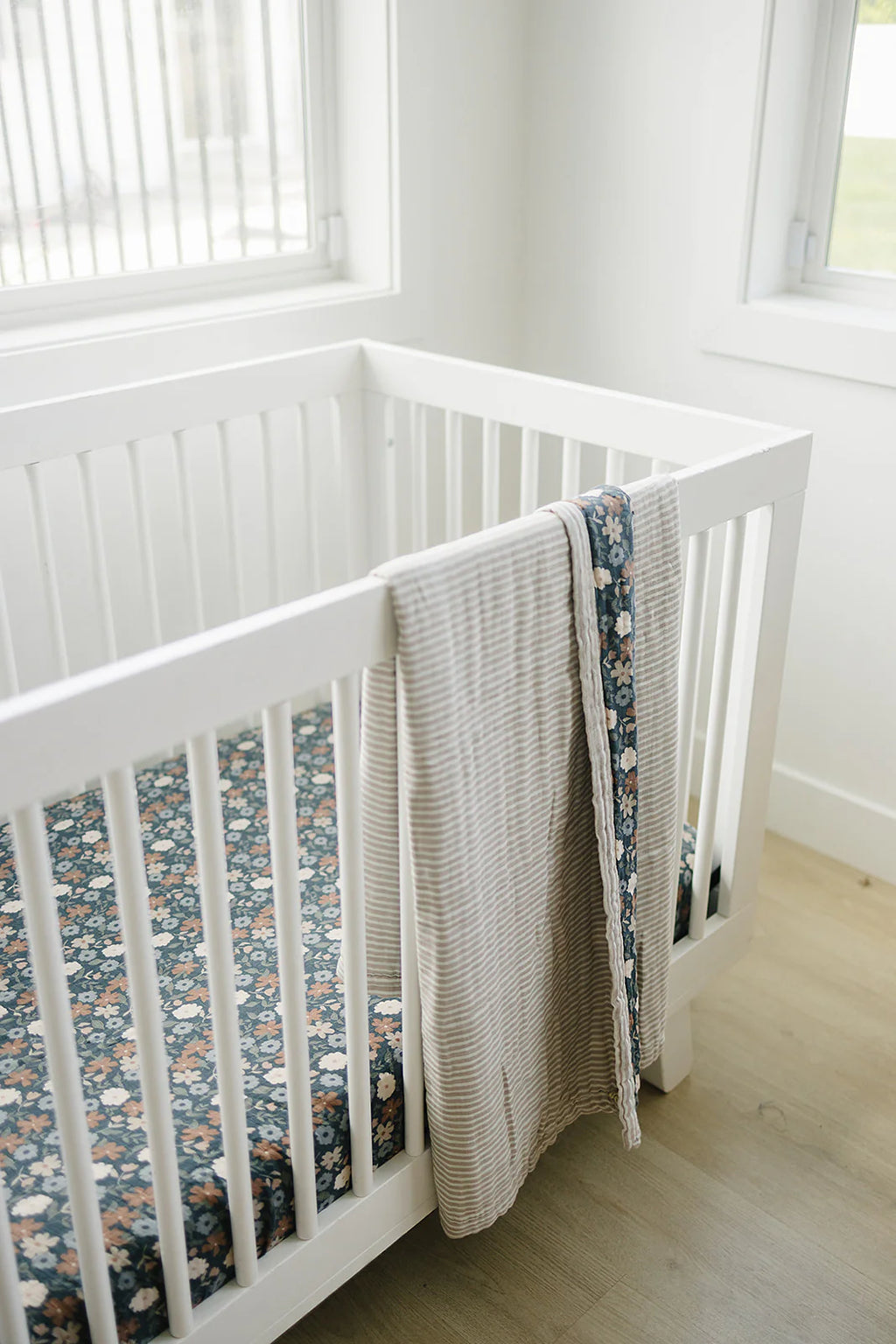 Muslin Crib Sheet - Midnight Floral