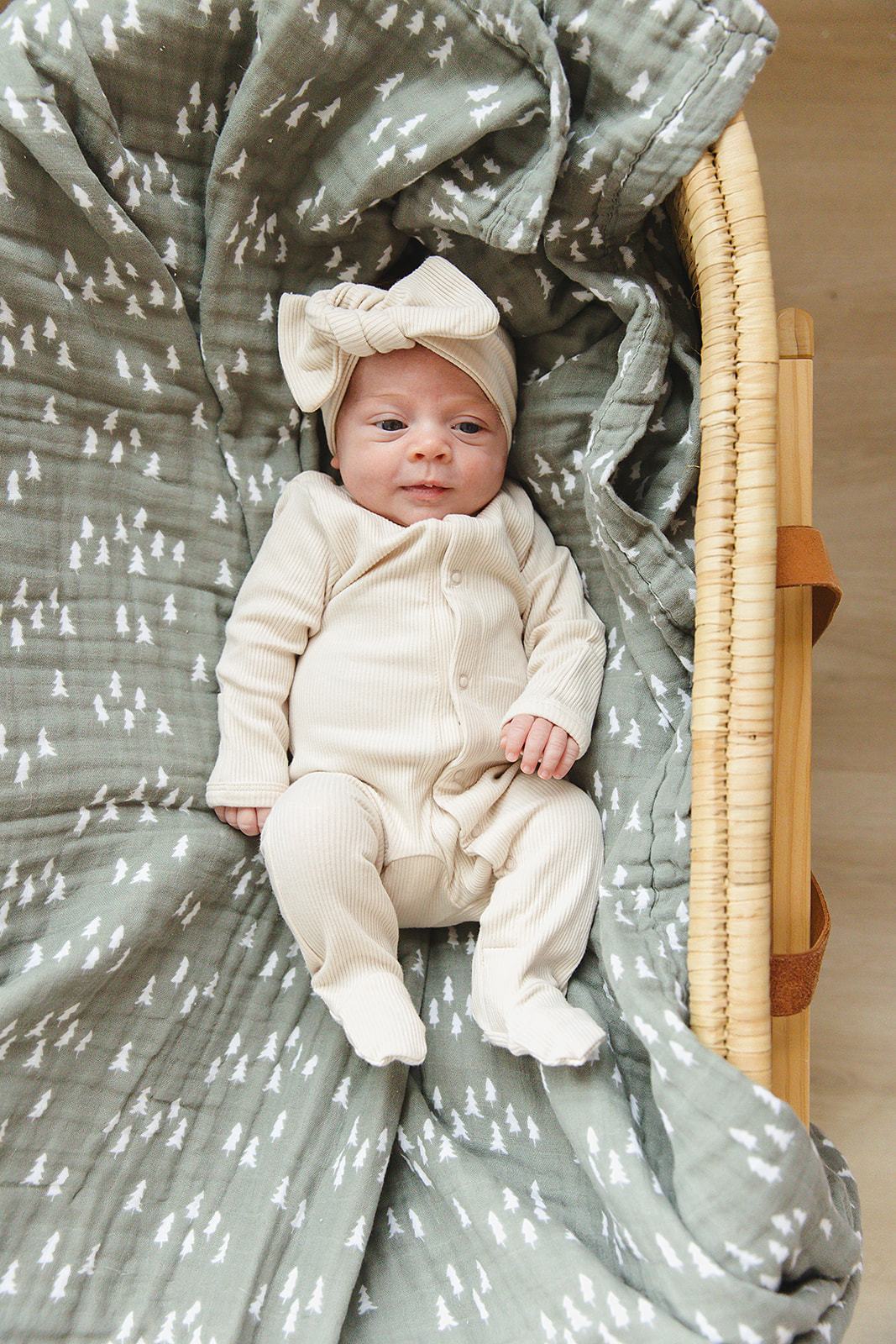 Organic Cotton Ribbed Footed Zipper One-Piece -Vanilla