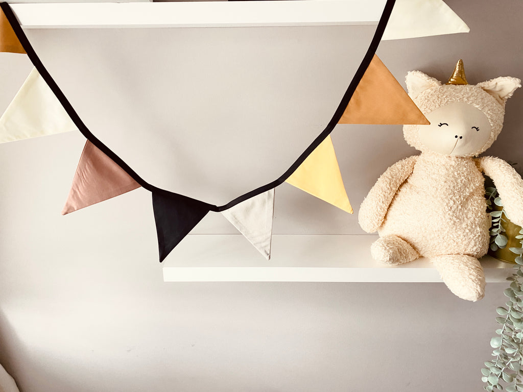 Bunting Garland - Sacha