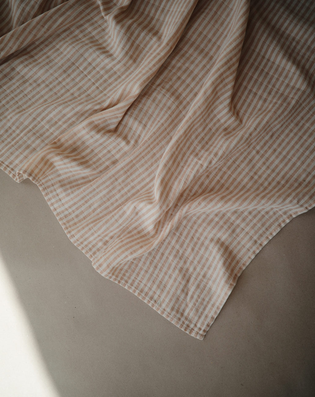 MUSLIN SWADDLE BLANKET ORGANIC COTTON - NATURAL STRIPE