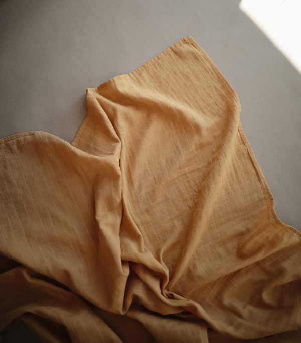 MUSLIN SWADDLE BLANKET ORGANIC COTTON - FALL YELLOW