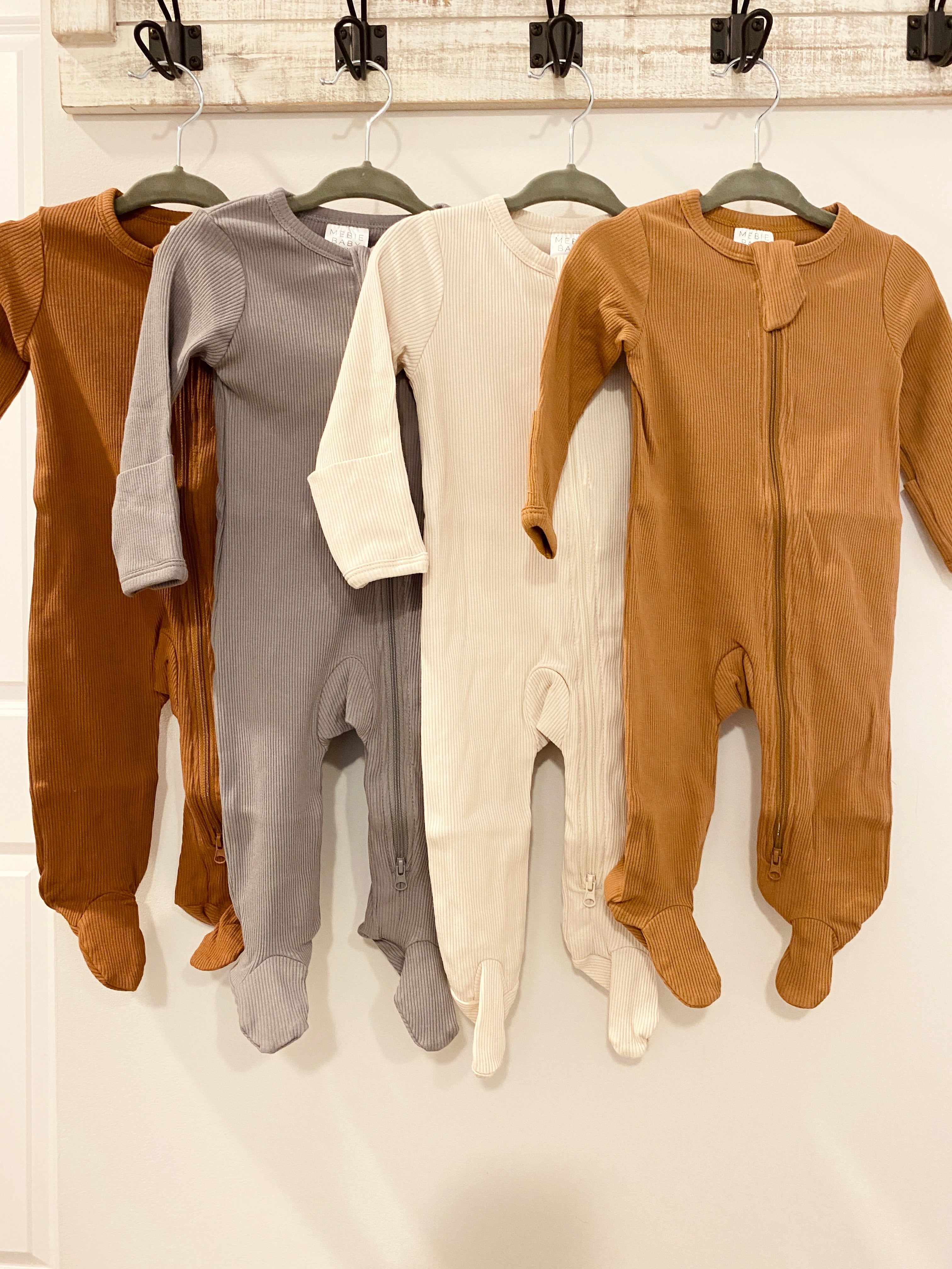 Organic Cotton Ribbed Footed Zipper One-Piece -Vanilla