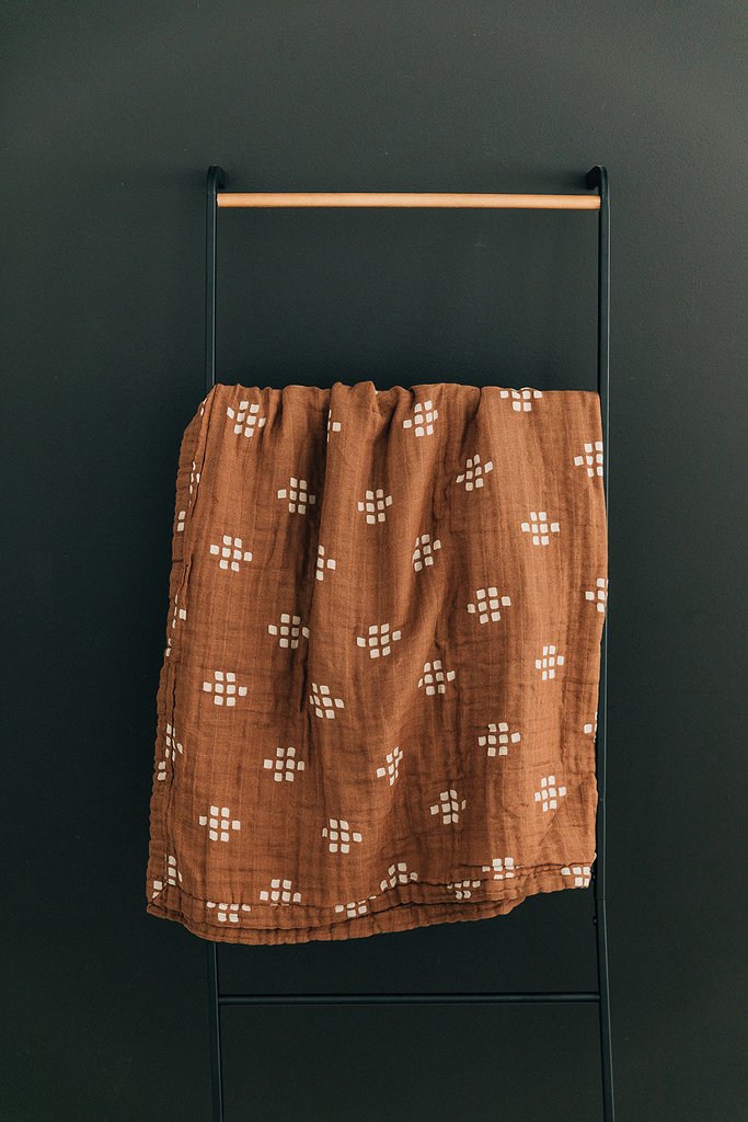 Muslin Quilt - Chestnut Textiles