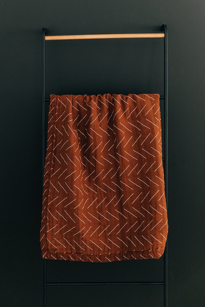 Muslin Quilt - Rust Mudcloth